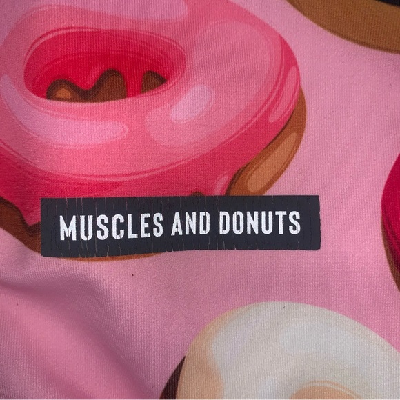 Muscles and Donuts Leggings Pink Women’s Size Small - Picture 5 of 8